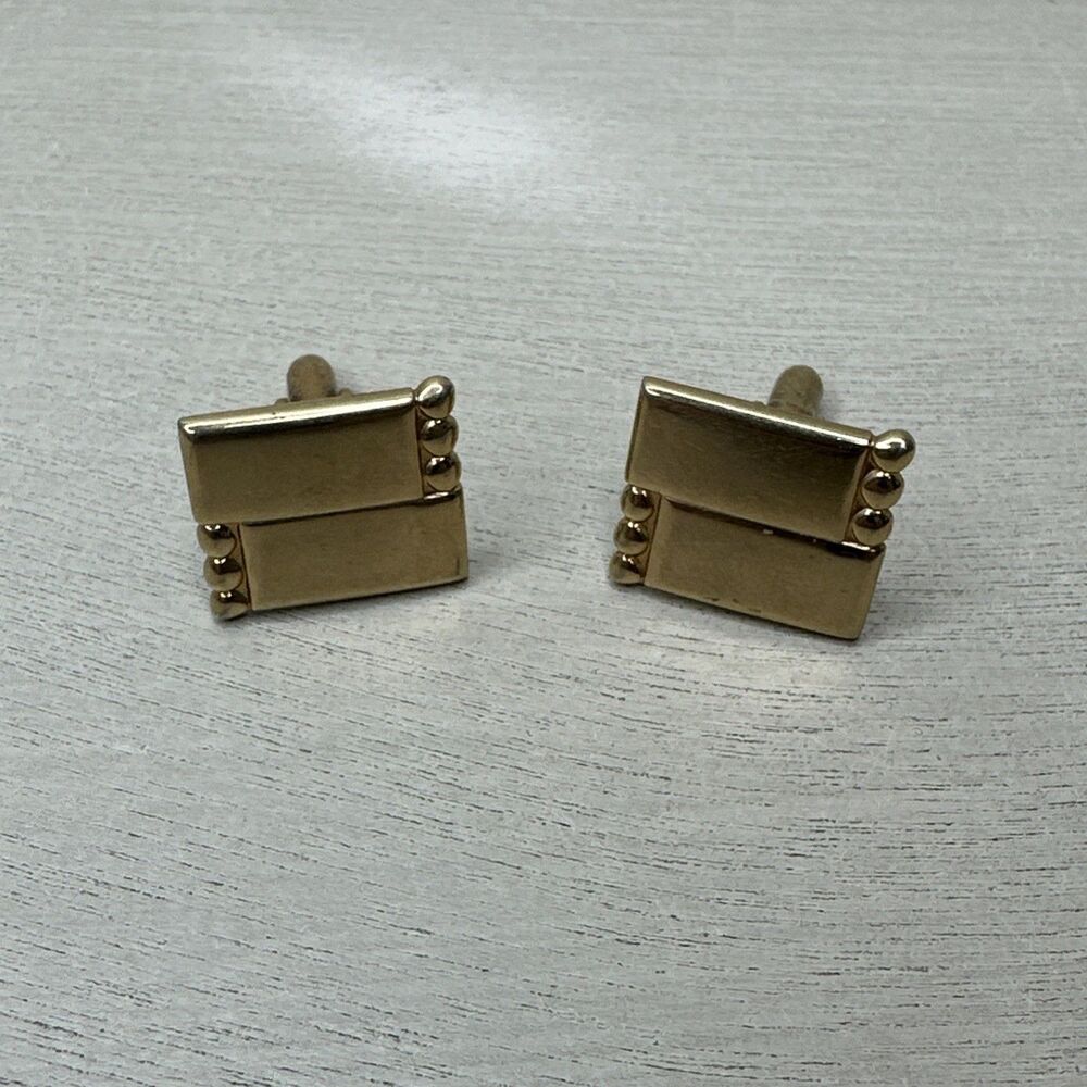 Vintage Swank Men’s Goldtone Gold Cuff Links